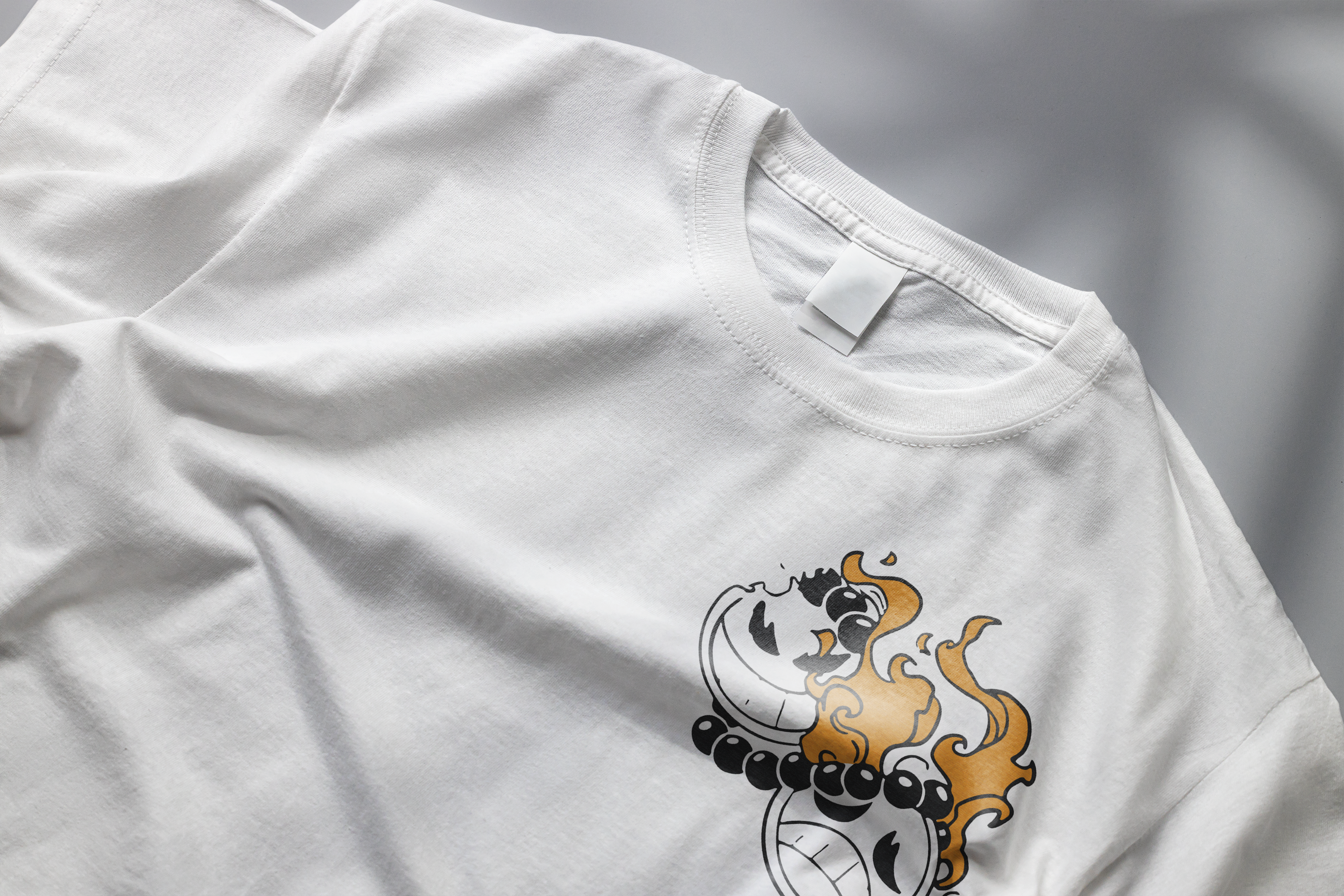 Hiken • T-Shirt